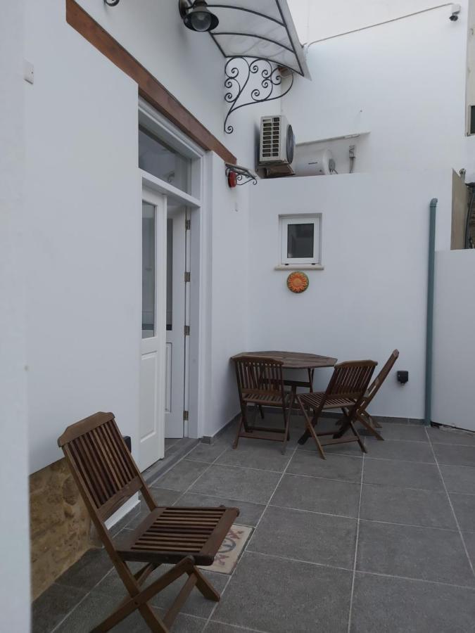 Magdalene'S City House Inn Larnaka Exterior foto